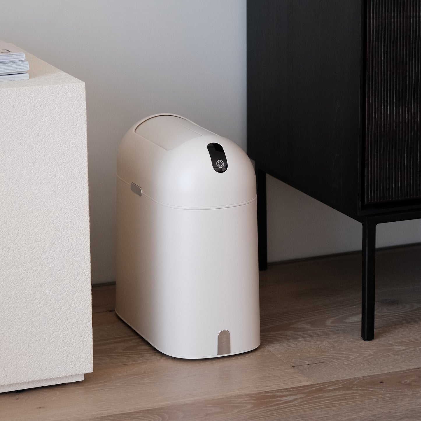 Smart Dustbin 9L