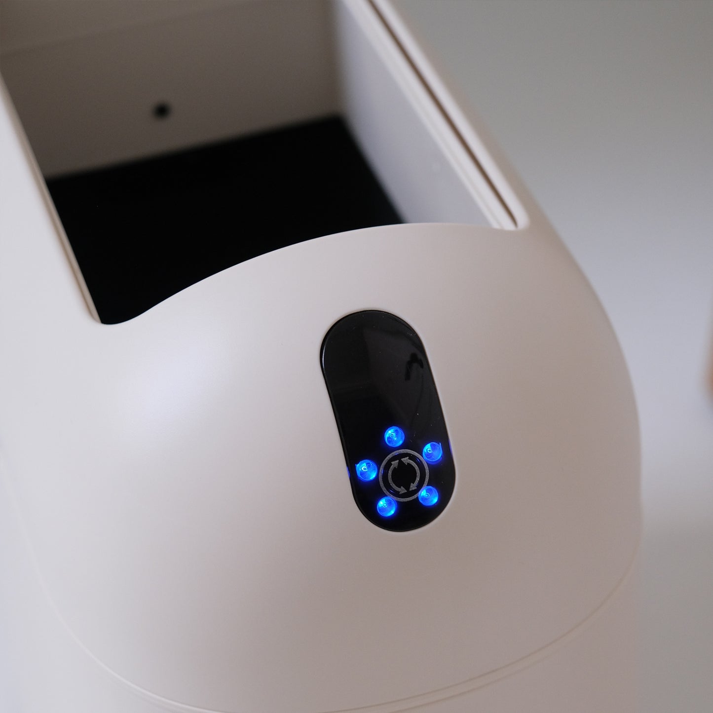 Smart Dustbin 9L