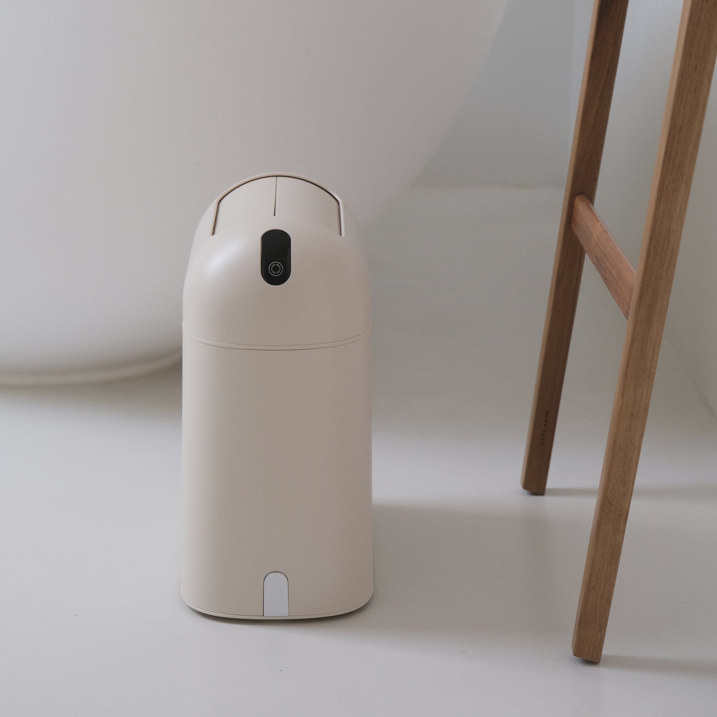 Smart Dustbin 9L