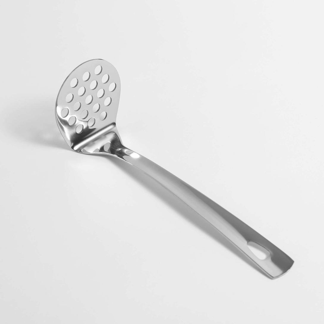 ubenkaku patato masher with hanging hole